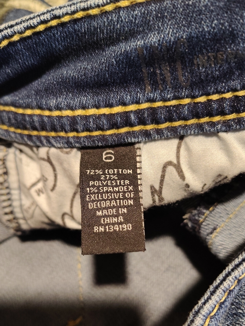 I.N.C. International Concepts Embroidered Floral Skinny Leg curvy Fit Jeans . - Picture 4 of 4